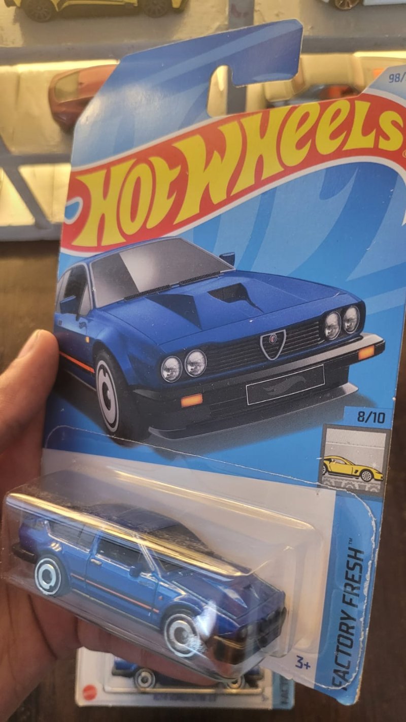Angled view of Hot Wheels Mainline Alfa Romeo GTV6 3.0 Blue Q Case