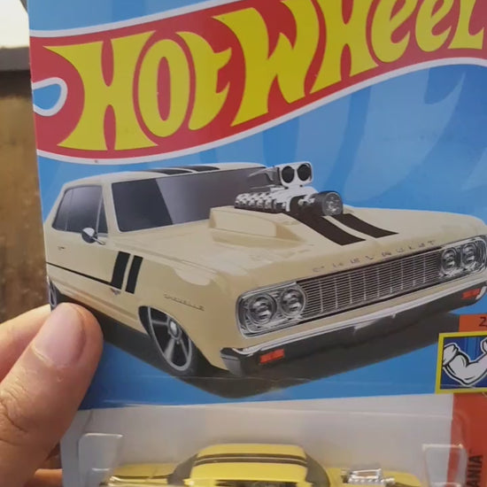 Showcase of Hot Wheels '64 Chevy Chevelle SS 55 die-cast car