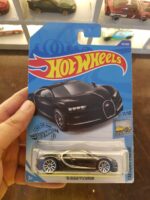 Front view of Hot Wheels '16 Bugatti Chiron Black die-cast model