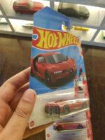 Rear view of Hot Wheels '16 Bugatti Chiron collectible model