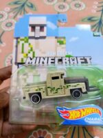 Side profile of Hot Wheels Minecraft Iron Golem Character Car
