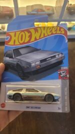 Side Profile of Hot Wheels DMC DeLorean Treasure Hunt Edition