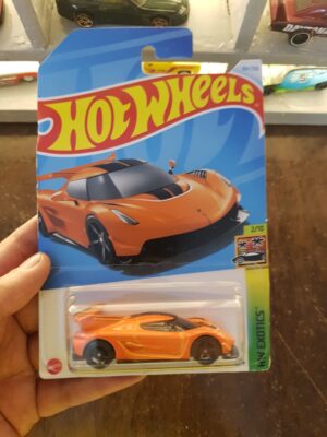 Front view of Hot Wheels 2020 Koenigsegg Jesko die-cast model