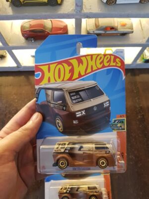 Front view of Hot Wheels Mainline VW T3 Custom die-cast car