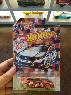 Front view of Hot Wheels Urban Camo '16 Honda Civic Type R die-cast car