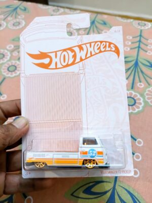 Collectors' view of Hot Wheels Volkswagen T2 Pickup